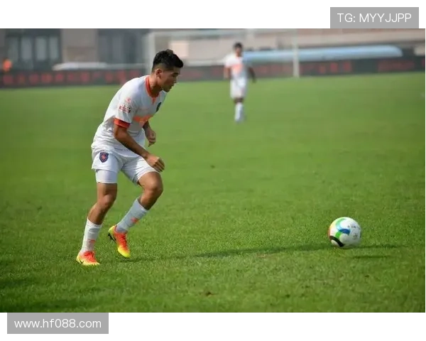 沙一博朱泉加盟青岛复力战中冠